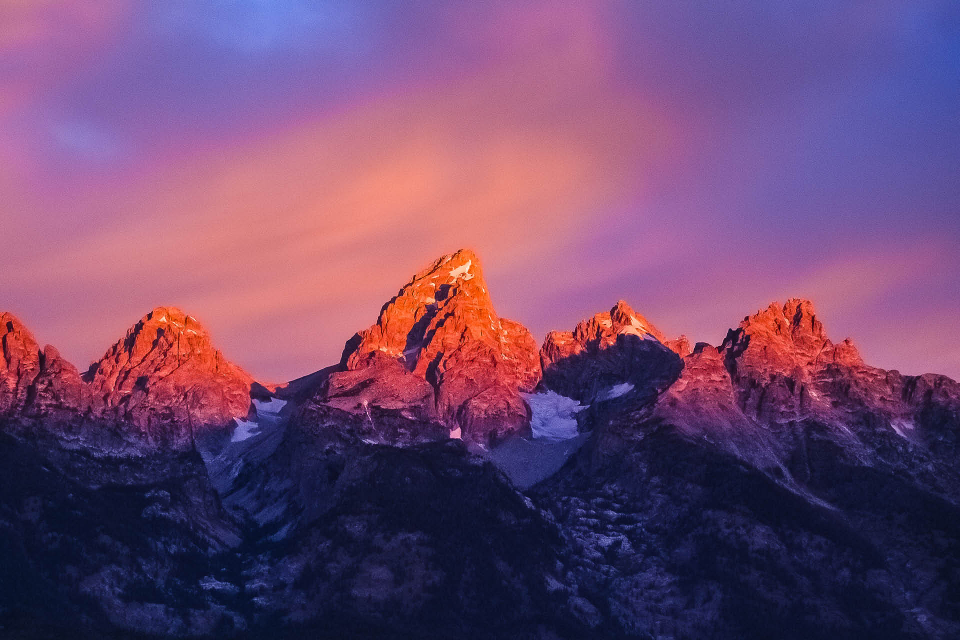 A beautiful morning glow on a Teton sunrise