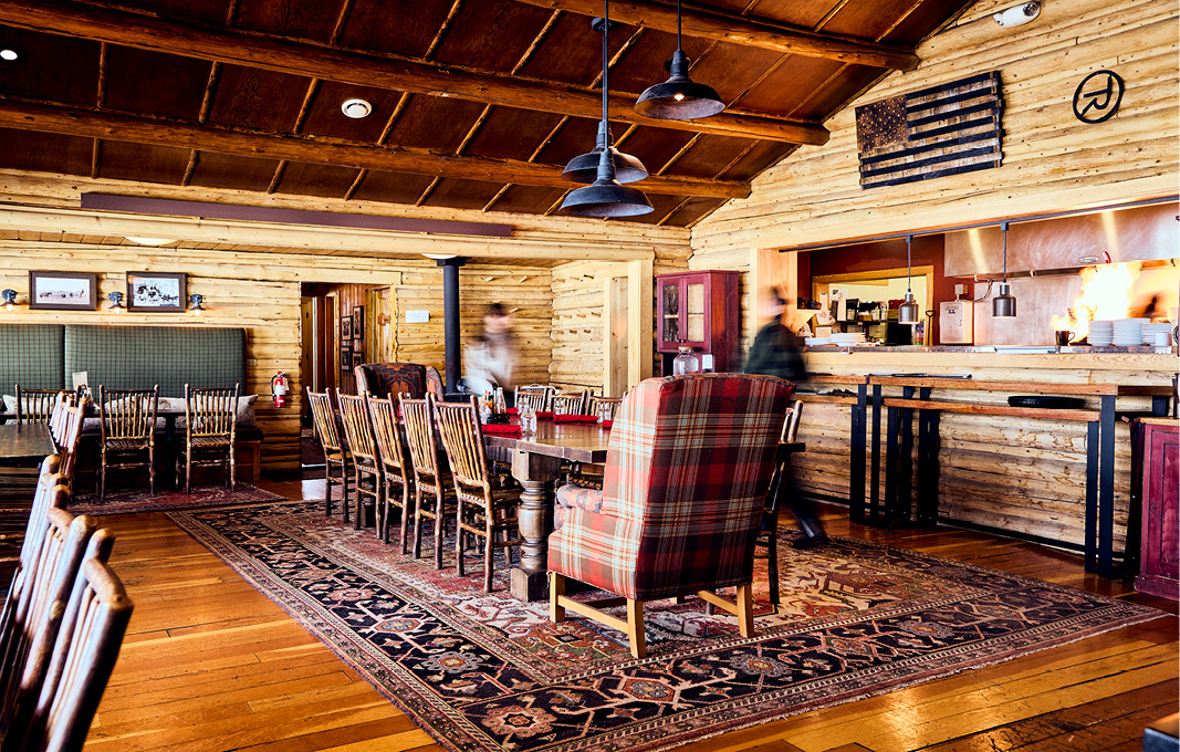 Turpin Meadows Ranch dining group setting
